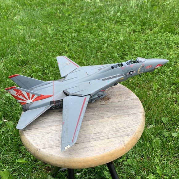 VF-111 gray jet An Hooch Roberts cool metal model - Picture 3 of 16